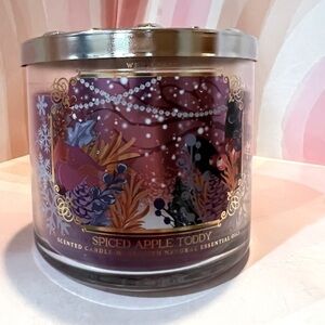 Bath & Body Works Three Wick Candle Holiday Edition